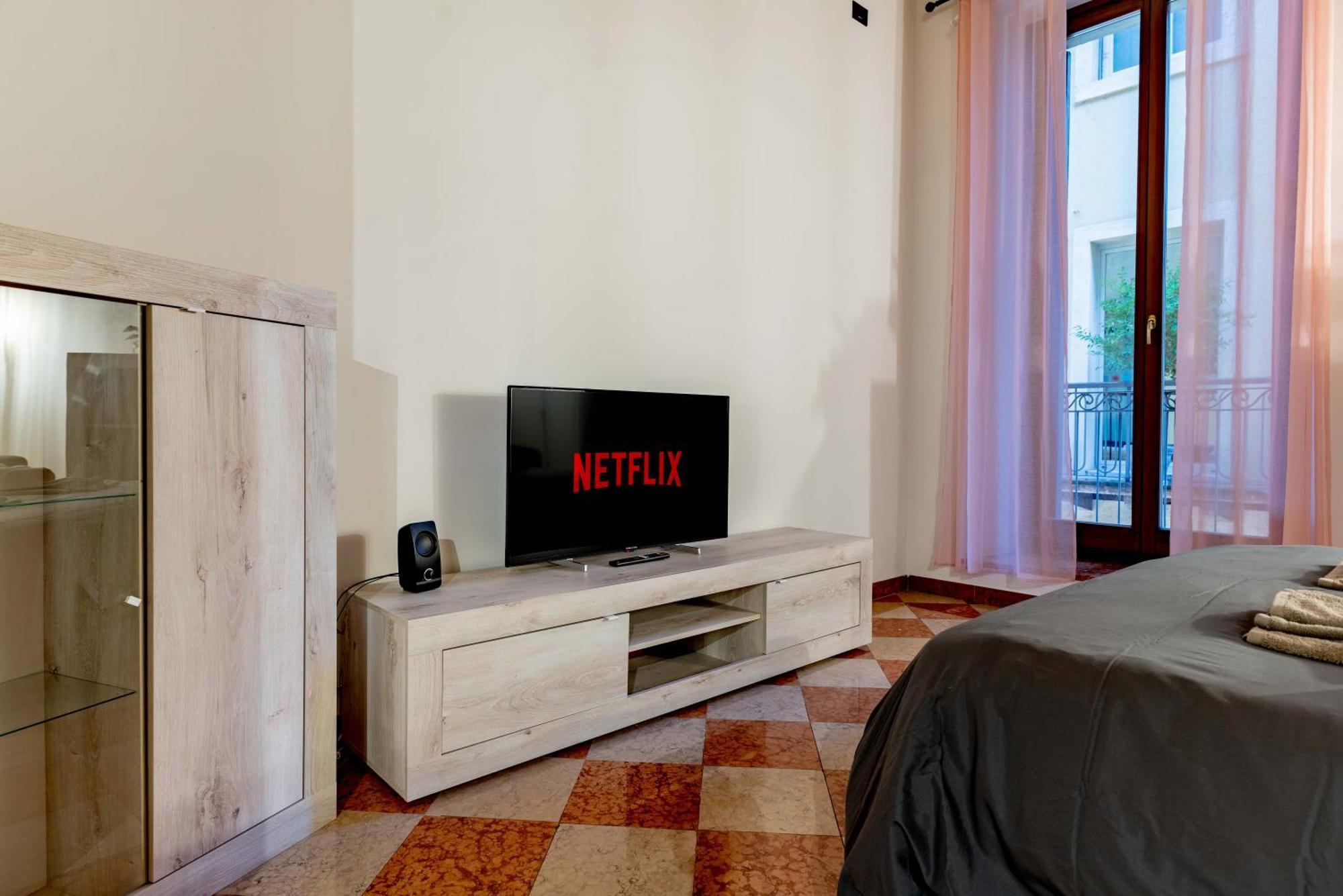 -Near Arena & Giuletta- Pet Friendly Mazzini Palace Verona Exterior photo