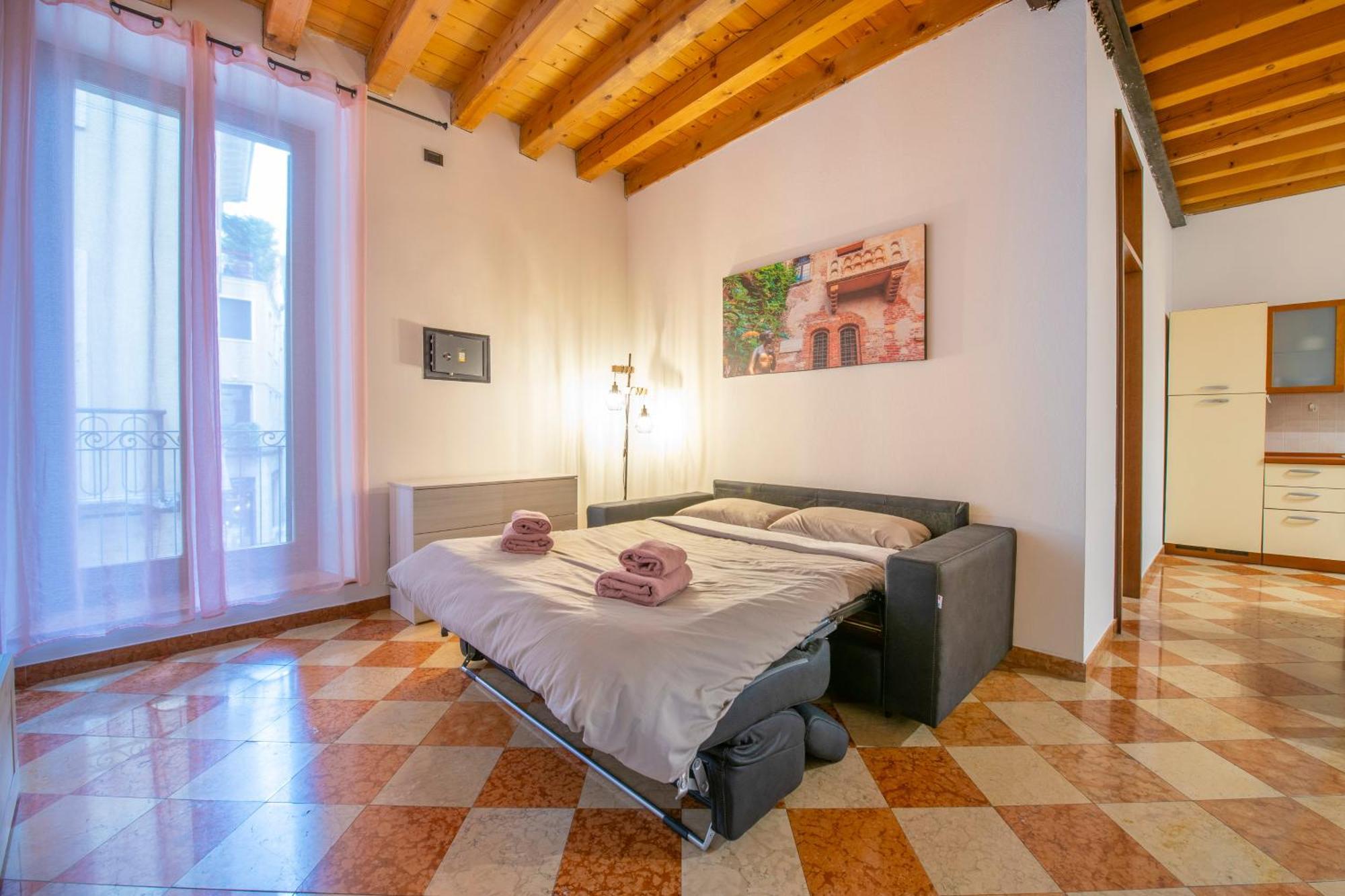 -Near Arena & Giuletta- Pet Friendly Mazzini Palace Verona Exterior photo